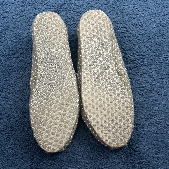 Grey Polka Dot TOMS - Size 8 - Picture 4 of 5